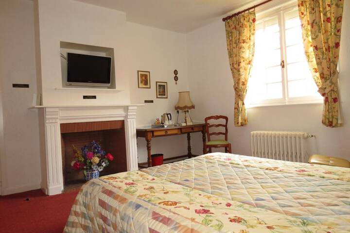 Room 16 of 47