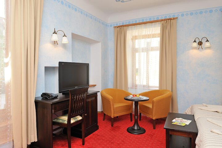 Room 7 of 45