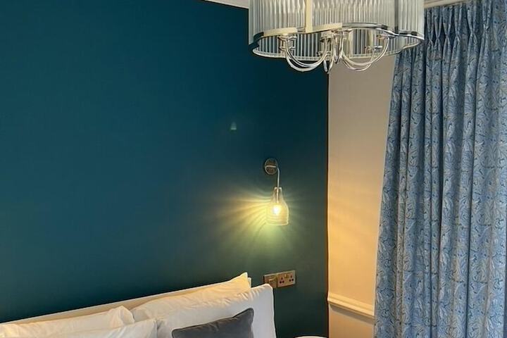 Room 30 of 111