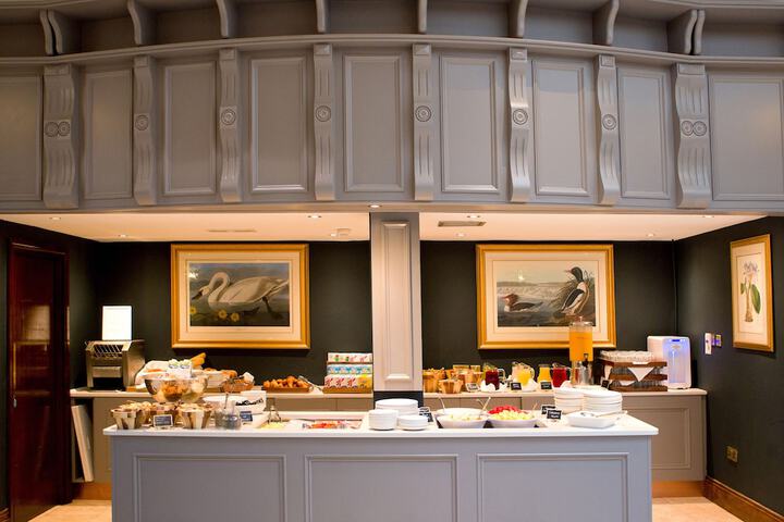 Breakfast/Coffee Service 32 of 59