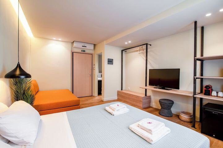 Room 30 of 151