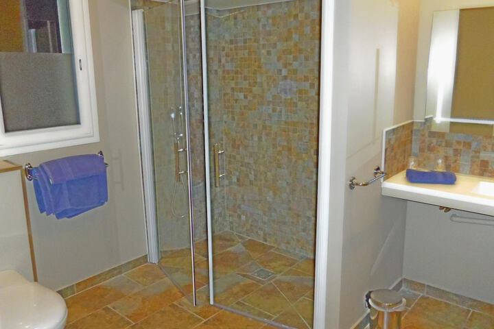 Room 30 of 54