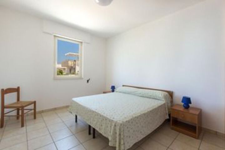 Room 6 of 19