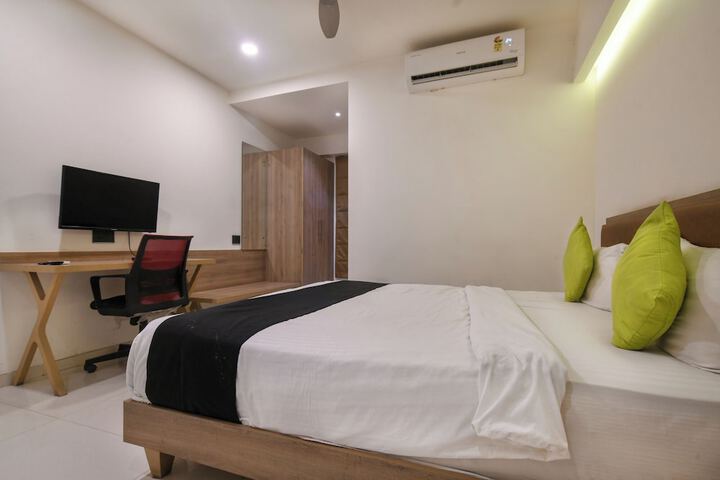 Room 12 of 29
