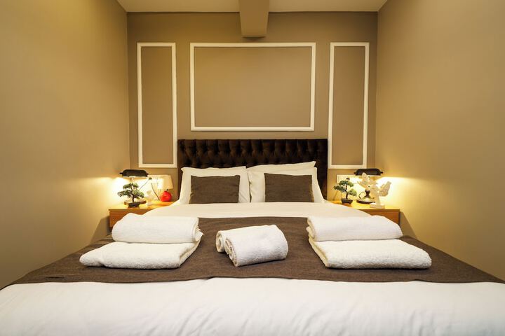 Room 7 of 35