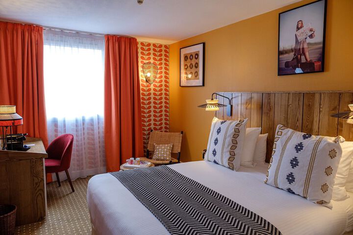 Room 16 of 65