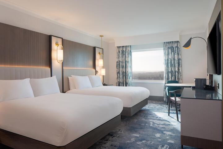 Room 32 of 158