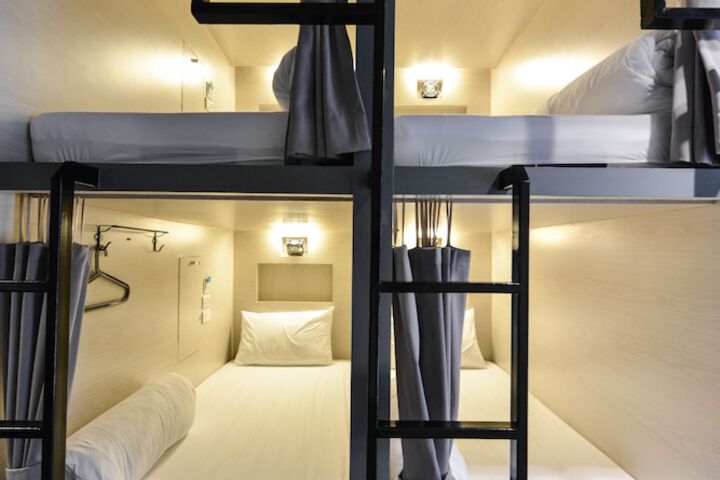 Room 8 of 42