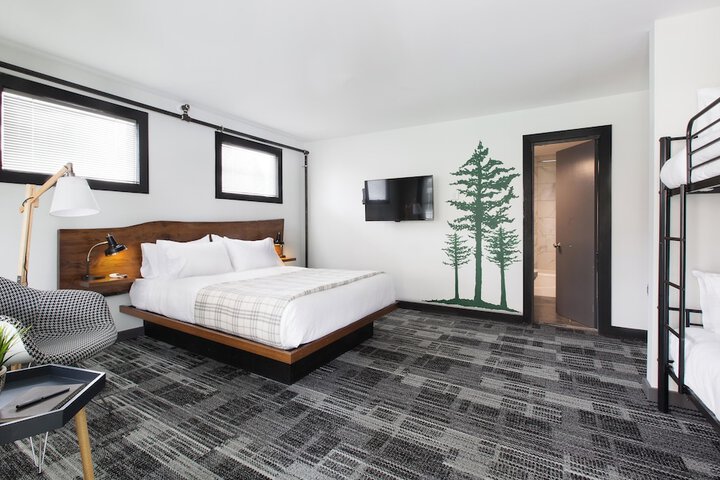 Room 26 of 56