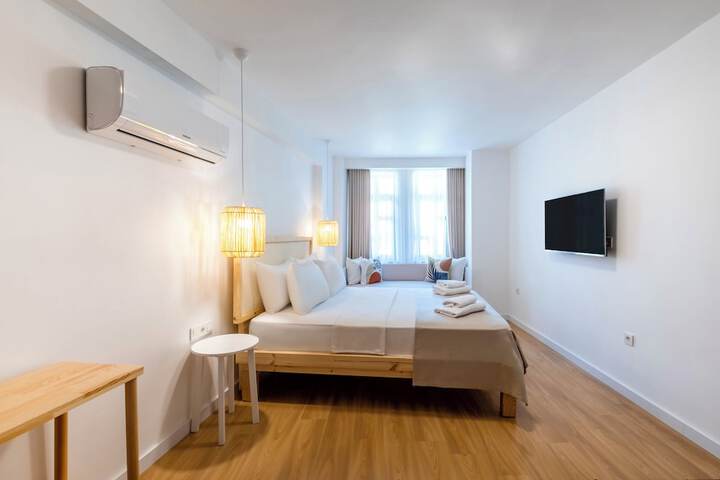 Room 20 of 32