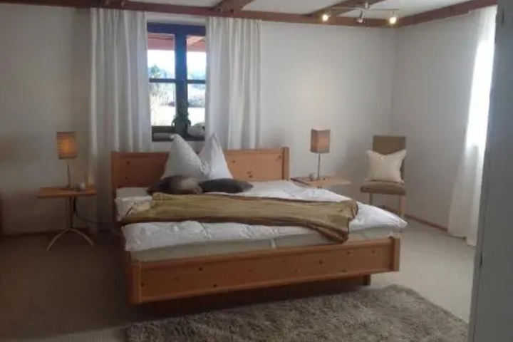 Room 3 of 12