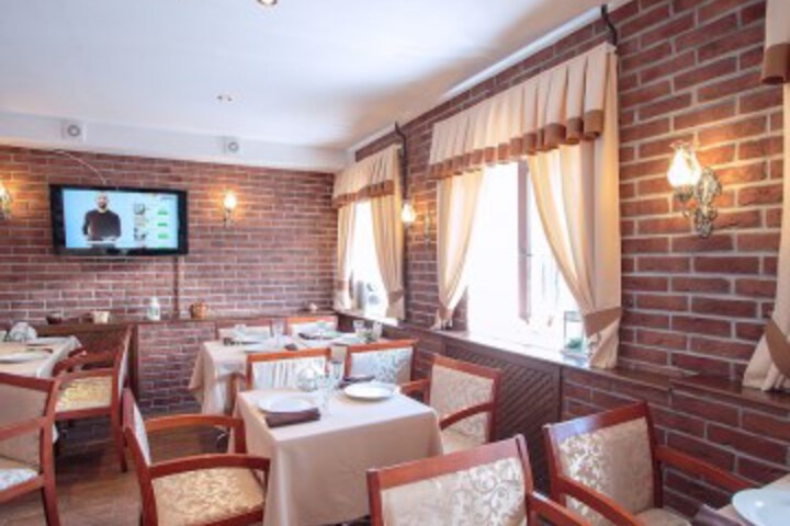 Dining 78 of 111