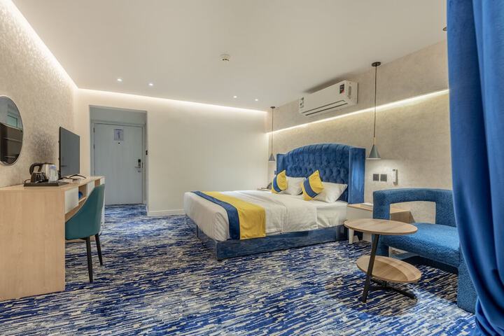 Room 6 of 23
