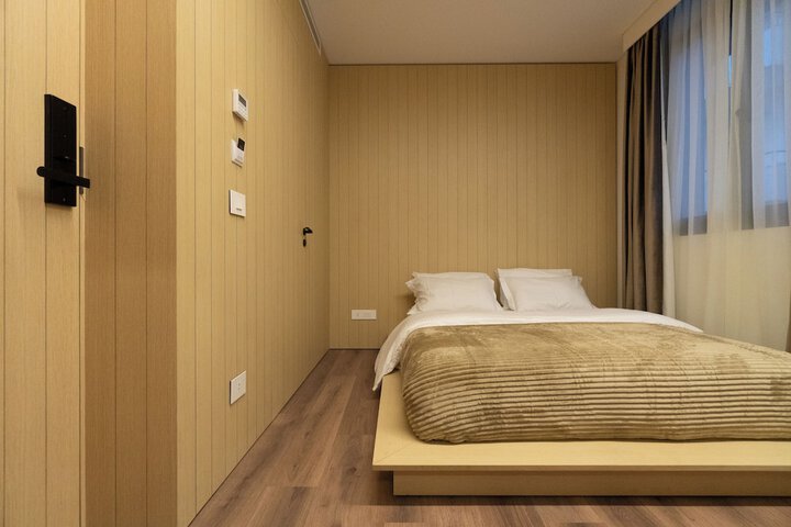 Room 29 of 49