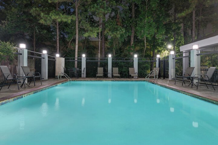 Pool 62 of 86