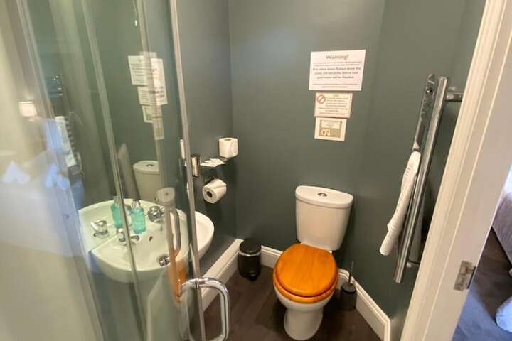 Room 45 of 60