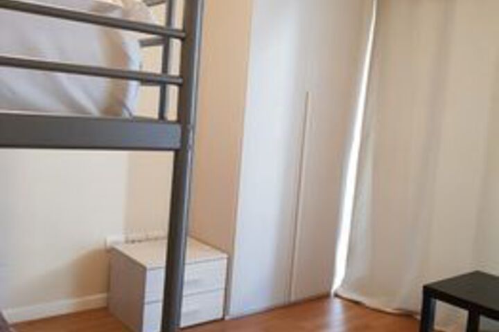Room 13 of 28