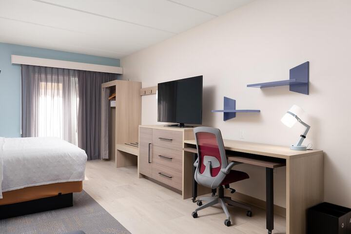 Room 34 of 104