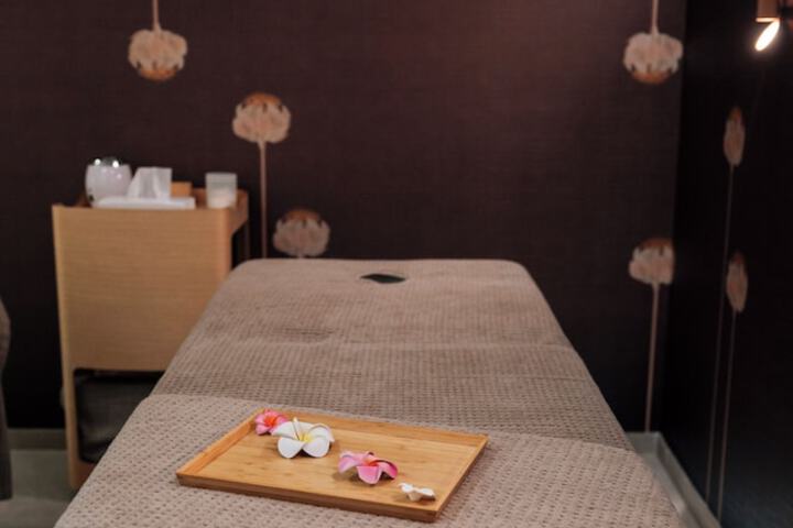 Spa 16 of 33