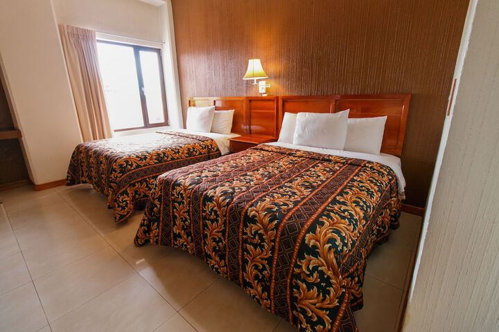 Room 34 of 81
