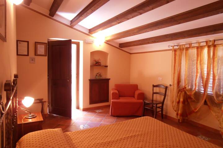 Room 7 of 63