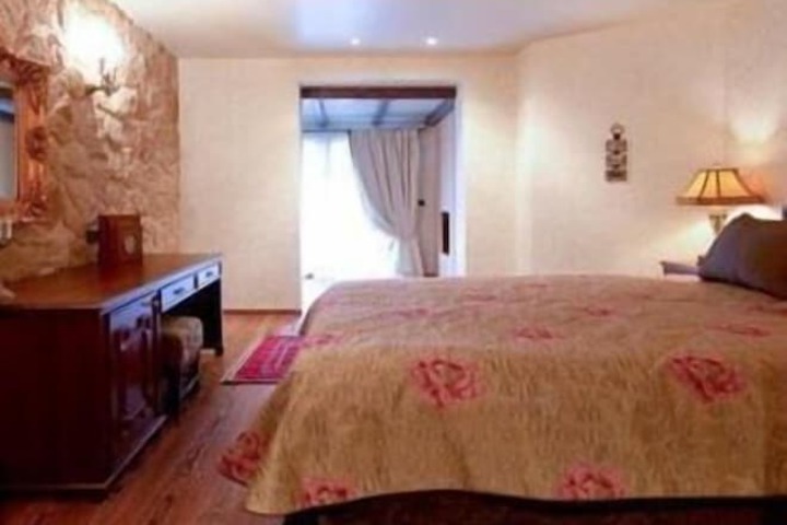 Room 14 of 46