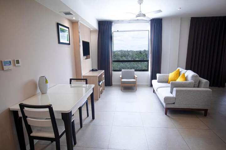 Room 15 of 28