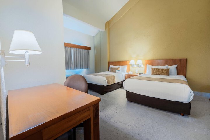 Room 10 of 73