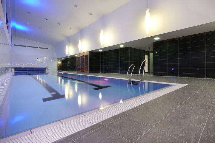 Hotel Pool
