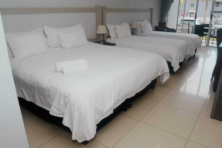 Room 6 of 47