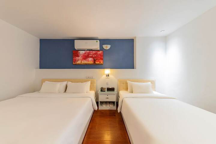 Room 9 of 50