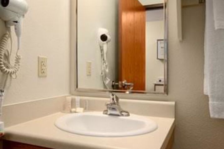 Room 8 of 20
