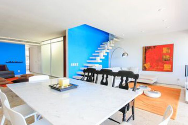 Room 57 of 108