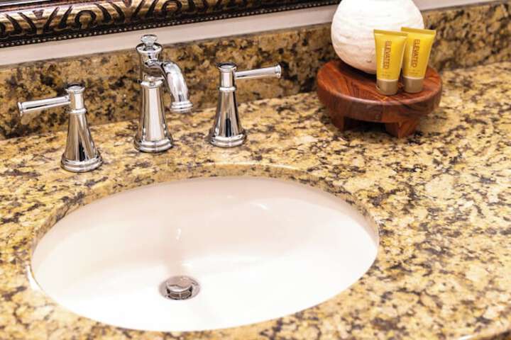 Bathroom sink