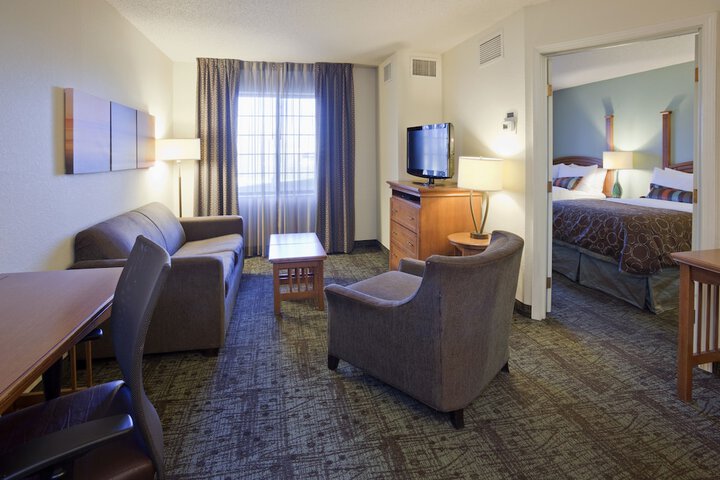 Room 13 of 63