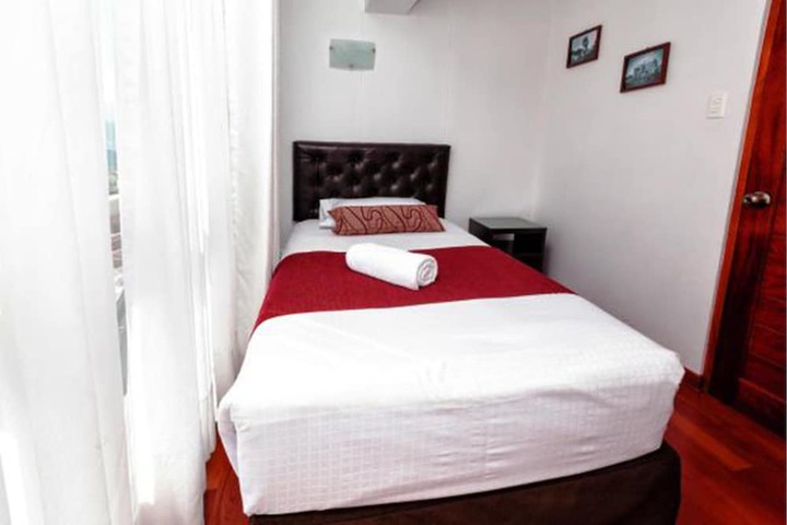 Room 6 of 29