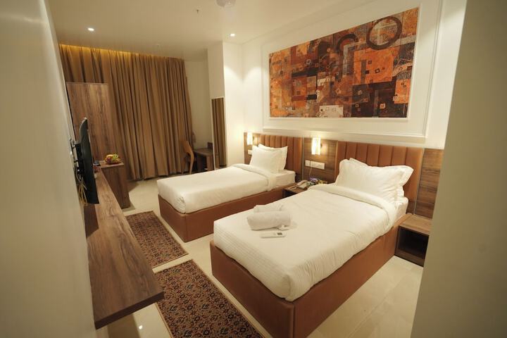Room 57 of 102