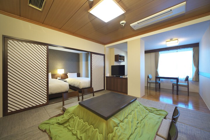 Room 18 of 40