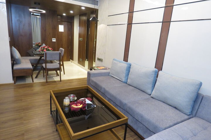 Room 19 of 49