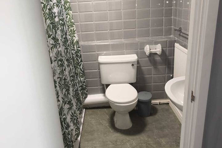 Room 32 of 57