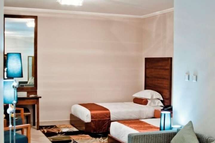 Room 15 of 30