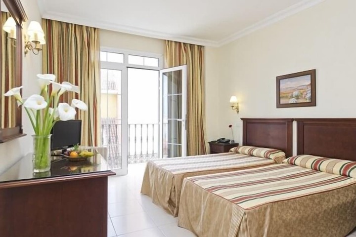 Room 21 of 82