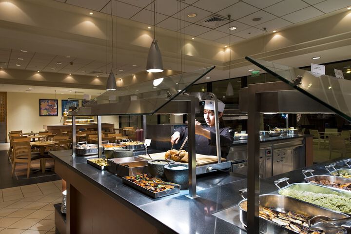 Dining 67 of 78