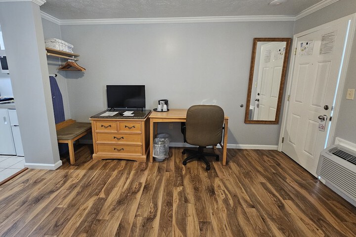 Room 36 of 85