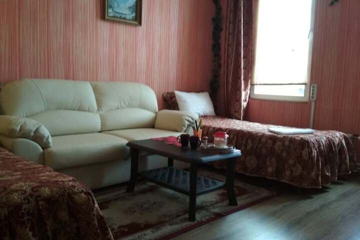 Room 2 of 41