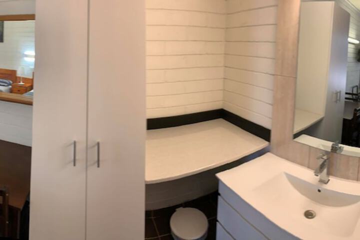 Room 12 of 54