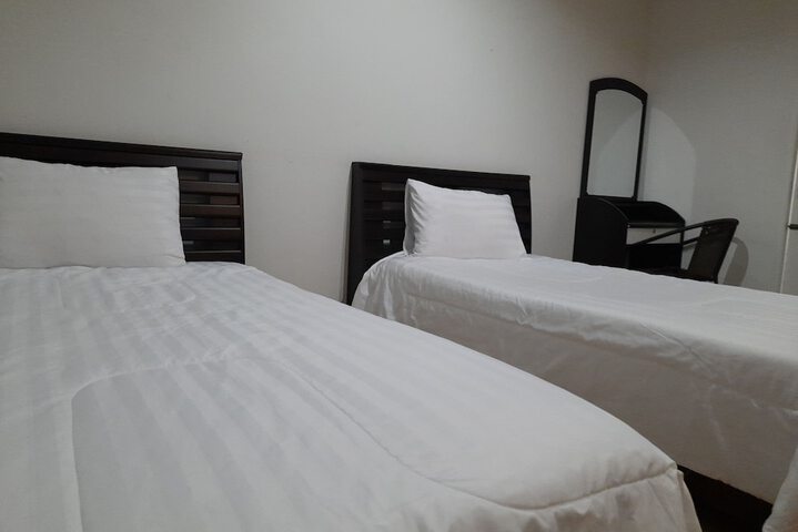 Room 13 of 45