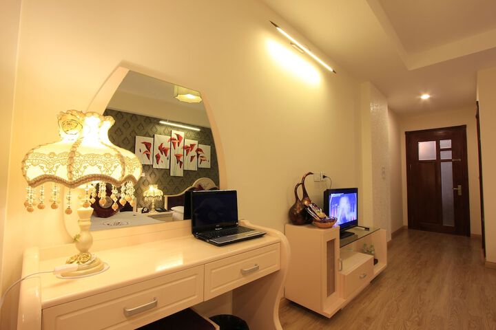 Room 16 of 42
