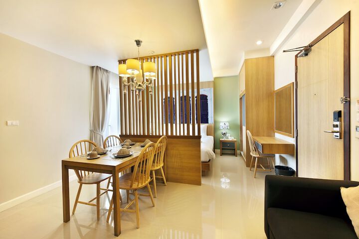 Room 10 of 63
