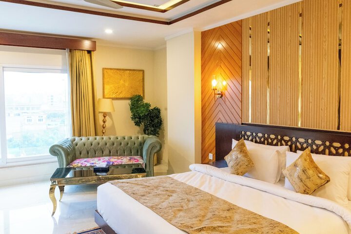Room 4 of 21